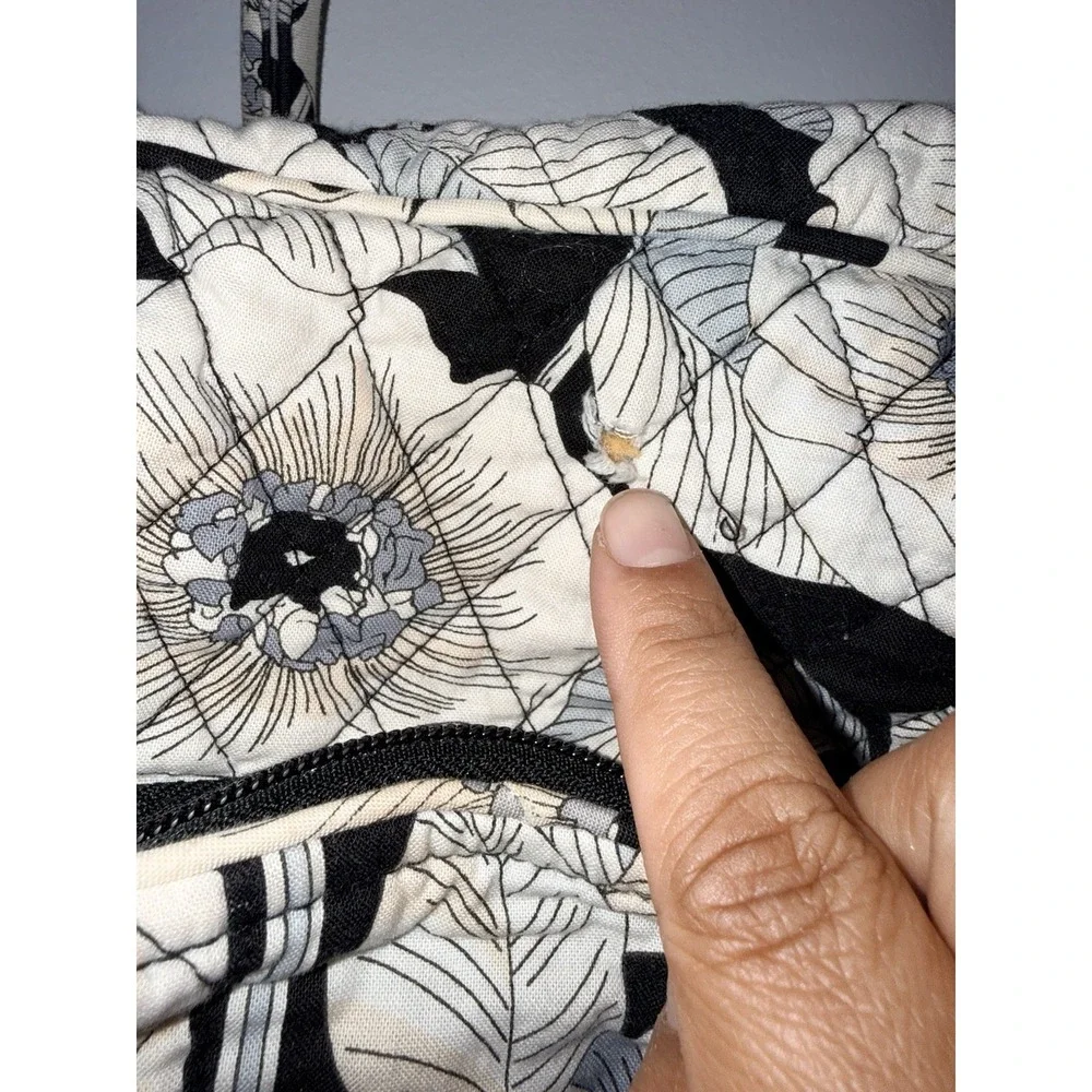 Vera Bradley Grand Traveler Weekender Bag Camelia Yellow Floral Large READ - Picture 5 of 10